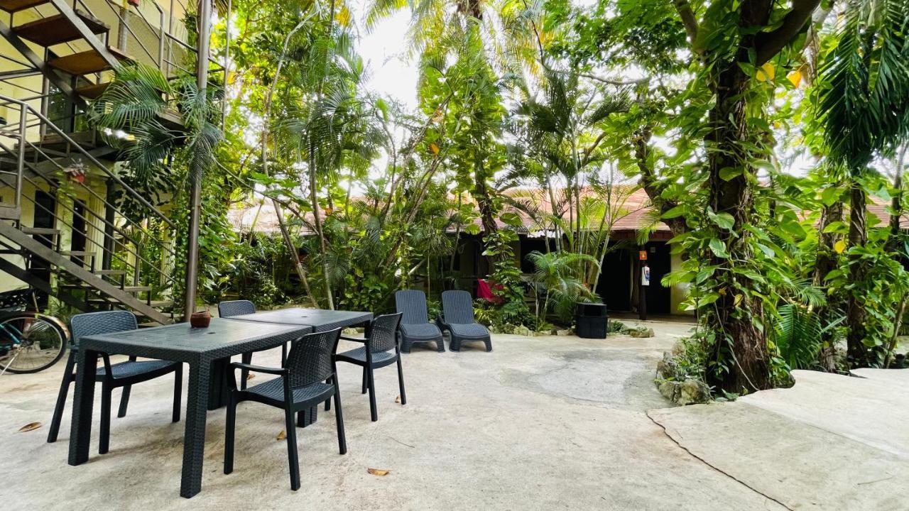 By Playa Del Karma Hotel